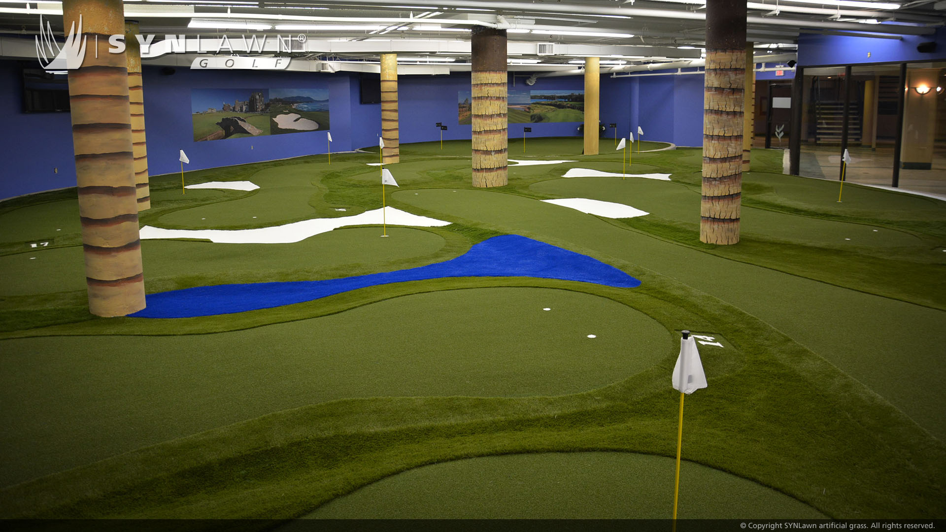 Indoor commercial putting green