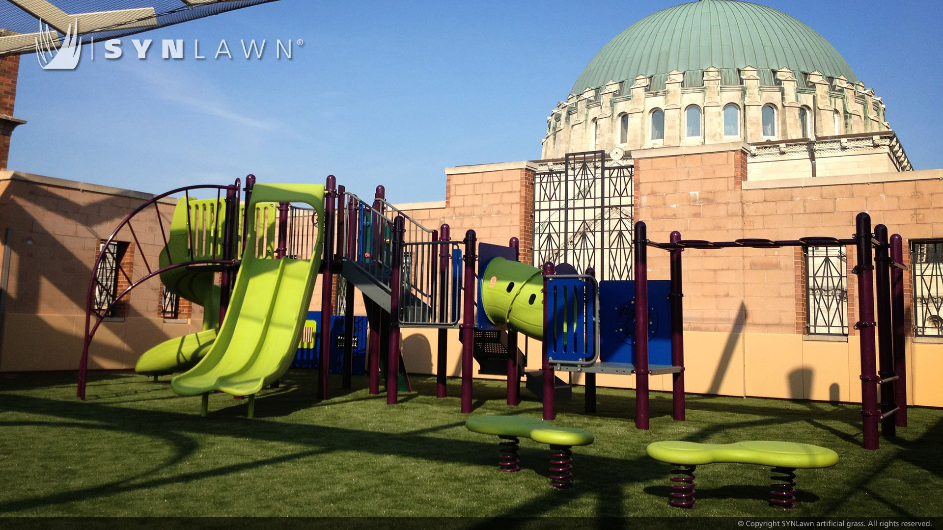 Artificial grass rooftop playground installed by SYNLAwn