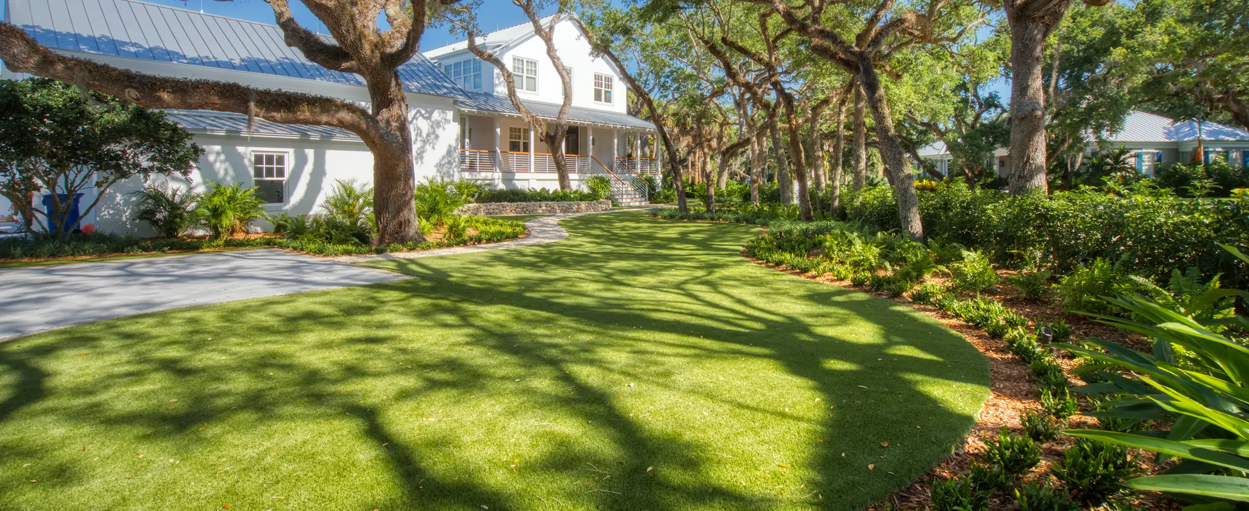 Artificial grass lawn installed by SYNLawn