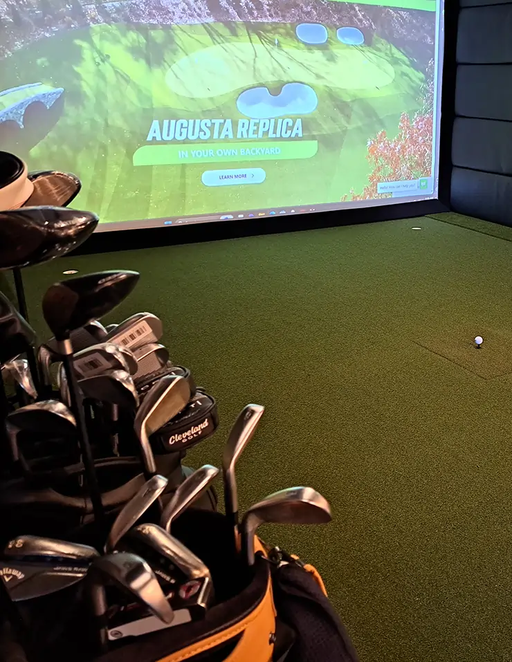 golf-sim-faq-image Indoor golf simulator installed by SYNLawn